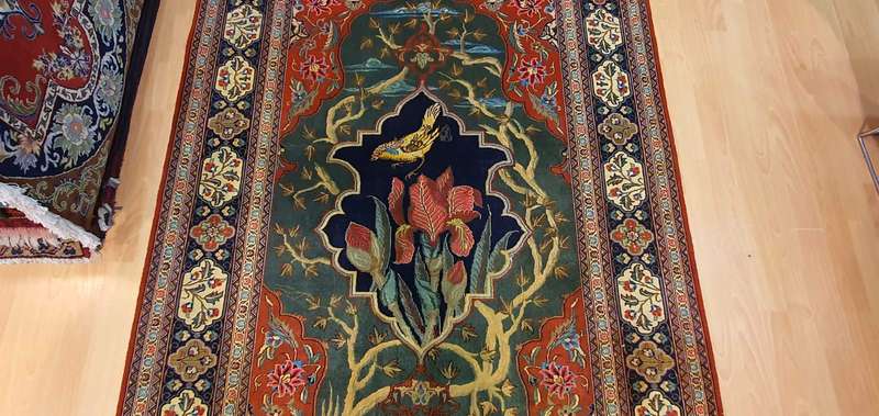 Very Fine Persian Qum Carpet 189cm x 138cm Hand Knotted