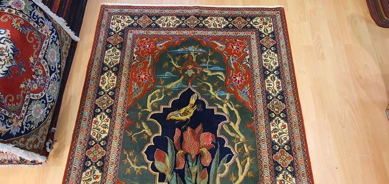 Very Fine Persian Qum Carpet 189cm x 138cm Hand Knotted