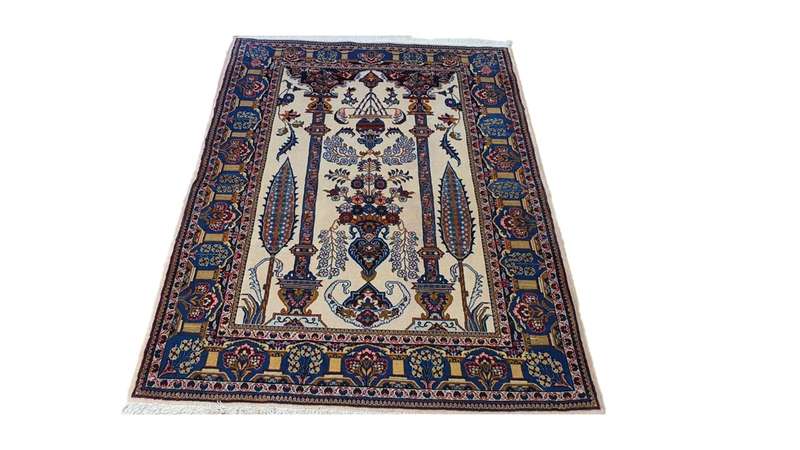 Very Fine Persian Kashan 167cm x 117cm Hand knotted