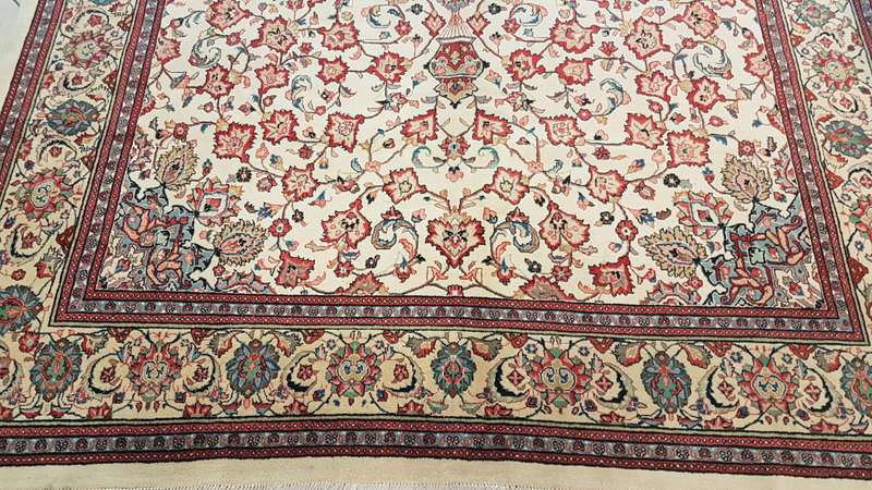 Fine Persian Sarough Carpet 366cm x 274cm Hand Knotted