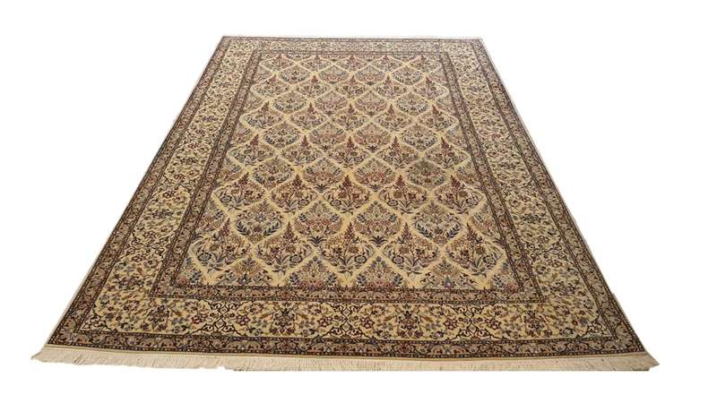 Very Fine Persian Nain Carpet (6LA) 317cm x 205cm Hand Knotted