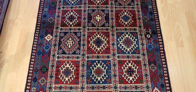 Very Fine Persian Yalemeh Carpet 150cm x 100cm Hand Knotted