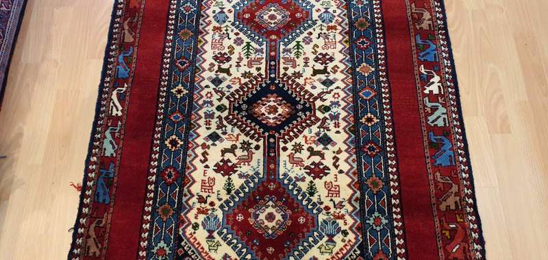 Very Fine Persian Yalemeh Carpet 150cm x 100cm Hand Knotted