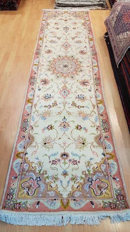 Persian Tabriz Carpet 298cm x 77cm Hand Knotted