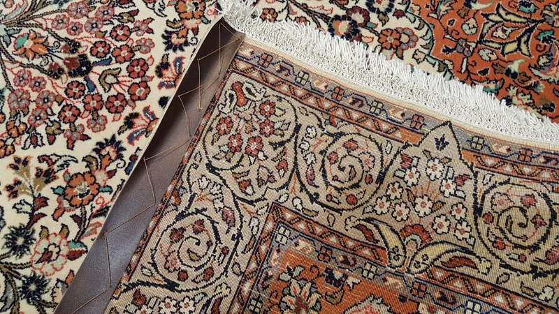Very Fine Persian Sarough Carpet 163cm x 105cm Hand Knotted