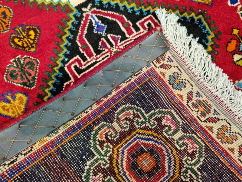 Very Fine Persian Qashqai Carpet 152cm x 76cm Hand Knotted