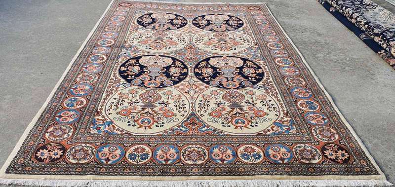 Very Fine Persian Sarough Carpet 300cm x 200cm Hand knotted