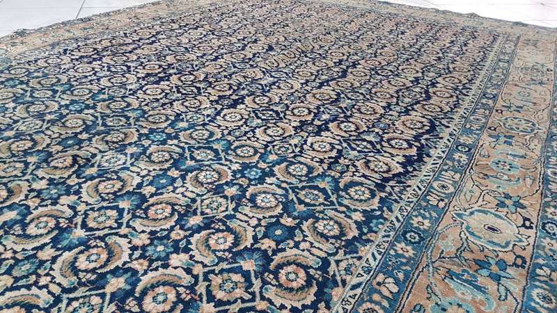 Very Fine Antique Tabriz Carpet 306cm x 203cm Hand Knotted