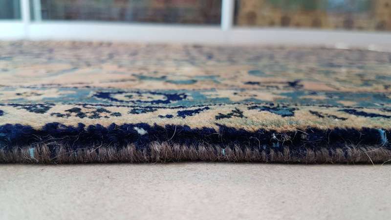 Very Fine Antique Tabriz Carpet 306cm x 203cm Hand Knotted