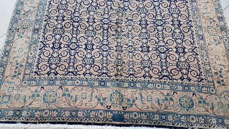 Very Fine Antique Tabriz Carpet 306cm x 203cm Hand Knotted