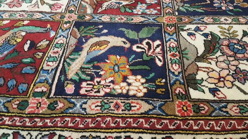 Fine Persian Bakhtiary Carpet 380cm x 110cm Hand Knotted