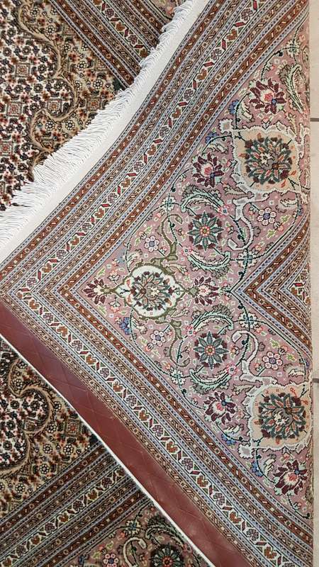 Very Fine Persian Tabriz Carpet 250cm x 250cm Hand Knotted
