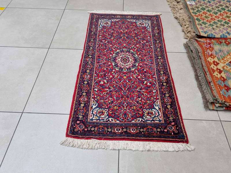 Very Fine Persian Sarough Carpet 128cm x 68cm Hand Knotted
