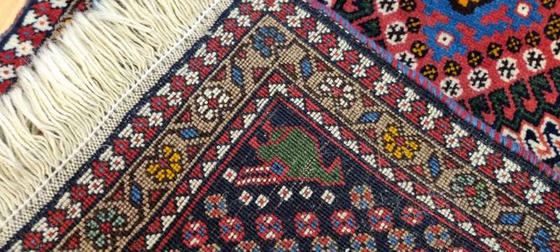 Very Fine Persian Yalemeh Carpet 100cm x 60cm Hand Knotted