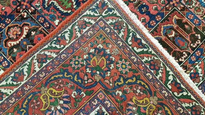 Very Fine Persian Bakhtiari Carpet 410cm x 310cm Hand Knotted