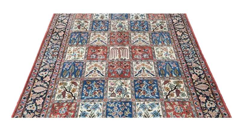 Very Fine Persian Bakhtiari Carpet 300cm x 200cm Hand Knotted