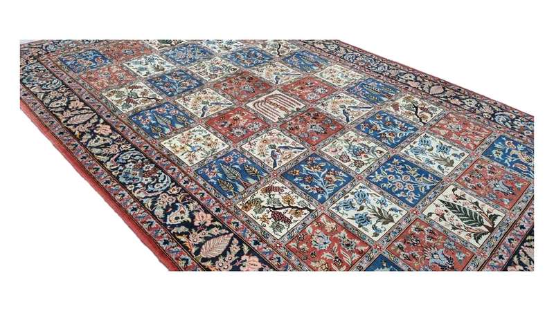 Very Fine Persian Bakhtiari Carpet 300cm x 200cm Hand Knotted