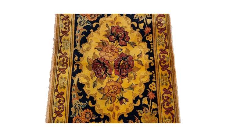 Very Fine Persian Bakhtiari Carpet 133cm x 73cm Hand Knotted