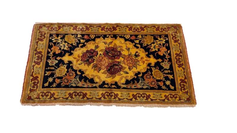 Very Fine Persian Bakhtiari Carpet 133cm x 73cm Hand Knotted