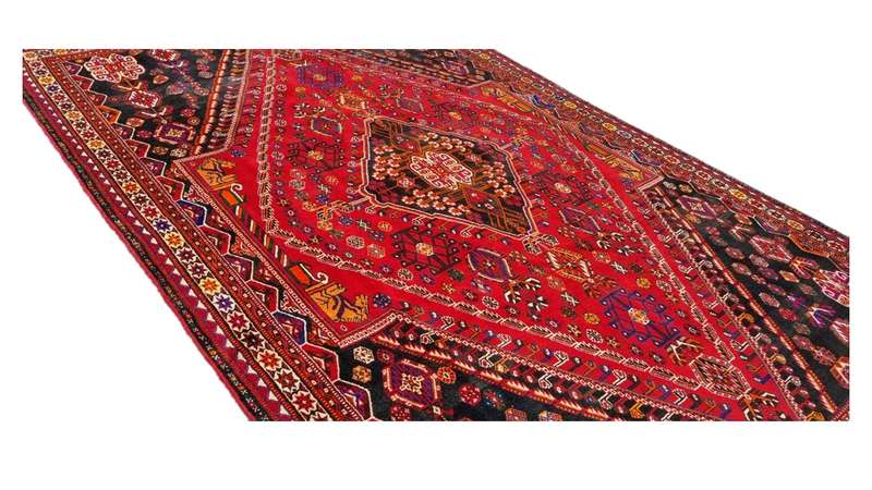 Very Fine Persian Qashqai Carpet 293cm x 193cm Hand Knotted