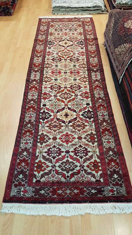 Very Fine Persian Hamadan Carpet 265cm x 80cm Hand Knotted