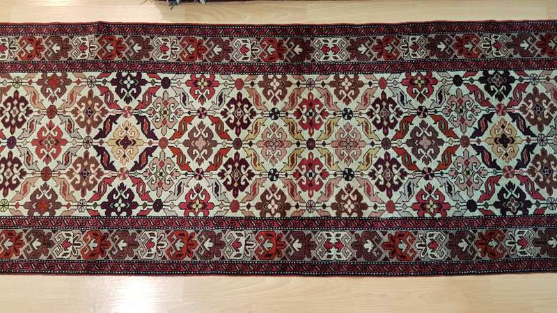 Very Fine Persian Hamadan Carpet 265cm x 80cm Hand Knotted