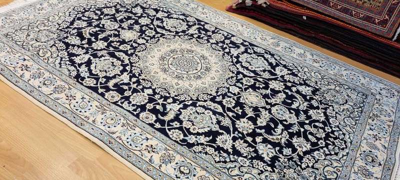 Very Fine Persian Nain Carpet 200cm x 130cm Hand Knotted