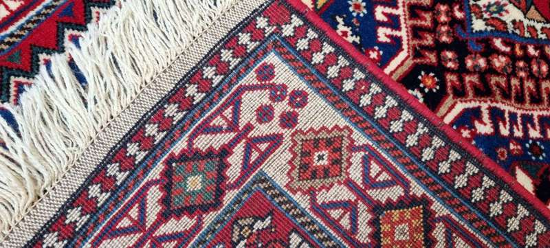 Very Fine Persian Yalemeh Carpet - 285cm x 82cm - Hand Knotted