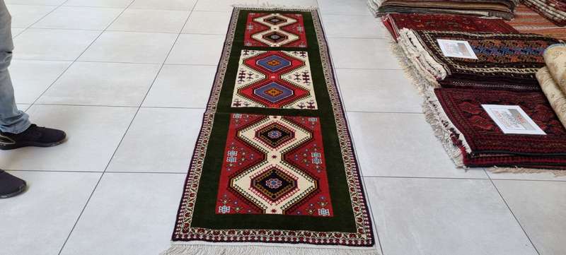 Very Fine Persian Yalemeh Carpet - 295cm x 81cm - Hand Knotted