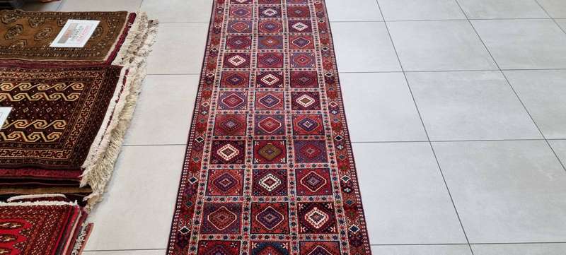 Very Fine Persian Yalemeh Carpet 600cm x 86cm - Hand Knotted