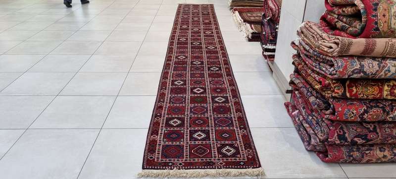 Very Fine Persian Yalemeh Carpet 600cm x 86cm - Hand Knotted