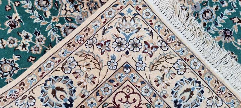 Very Fine Persian Nain Carpet 200cm x 130cm Hand Knotted
