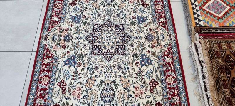 Very Fine Persian Nain Carpet 220cm x 132cm Hand Knotted