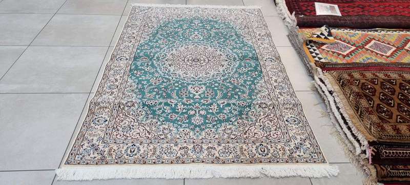 Very Fine Persian Nain Carpet 200cm x 130cm Hand Knotted