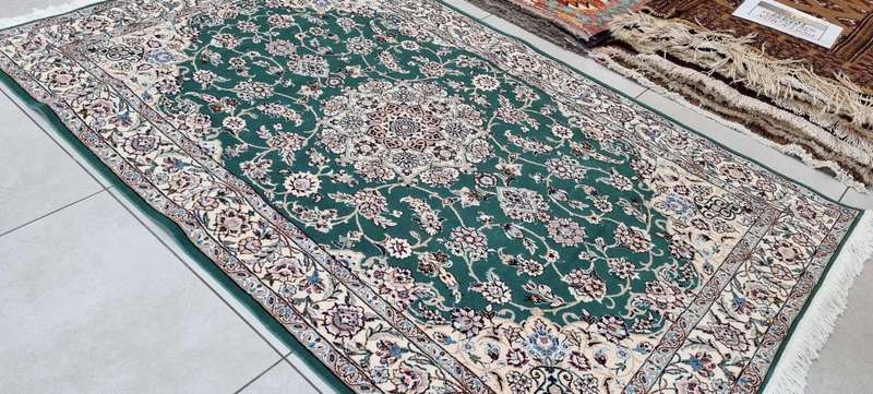 Very Fine Persian Nain Carpet 210cm x 130cm Hand Knotted