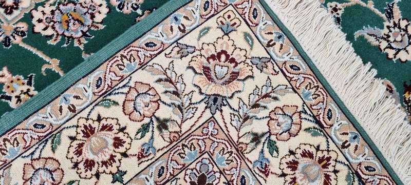 Very Fine Persian Nain Carpet 210cm x 130cm Hand Knotted
