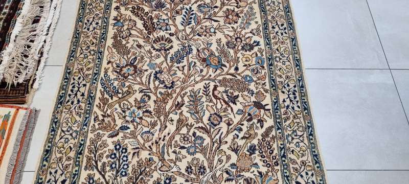 Persian Shahreza Carpet 218cm x 145cm Hand knotted