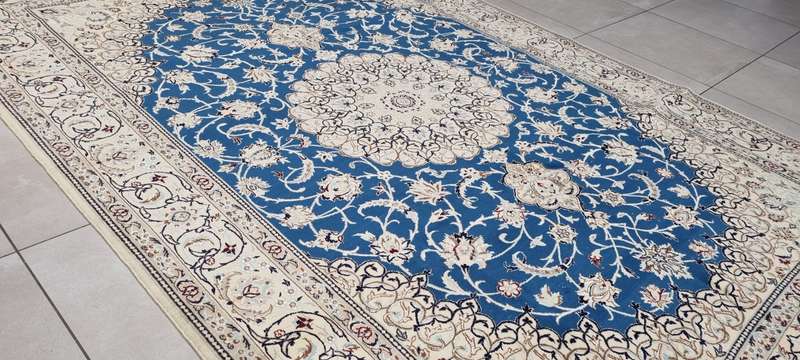 Fine Persian Nain Carpet 310cm x 210cm Hand Knotted