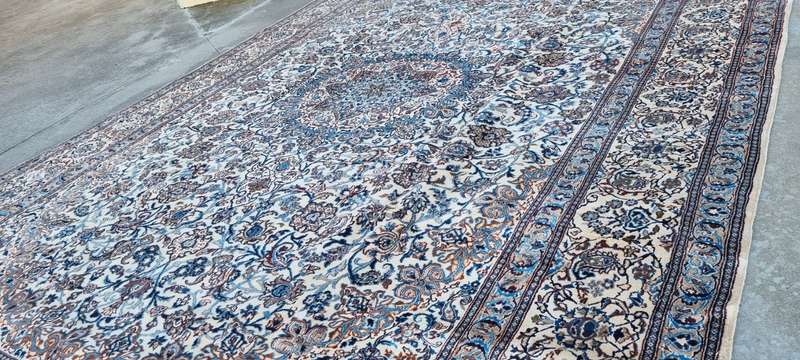 Persian Nain Carpet 492cm x 337cm Hand Knotted