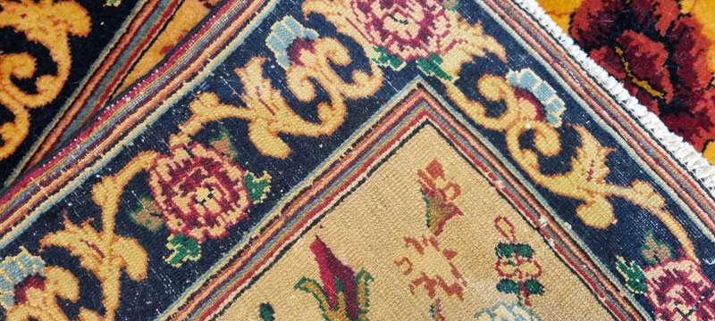 Very Fine Persian Bakhtiari Carpet 132cm x 66cm Hand Knotted