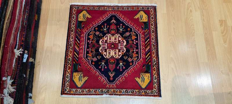 Very Fine Persian Qashqai Carpet 60cm x 60cm Hand Knotted
