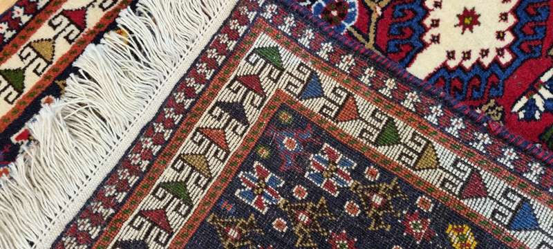 Very Fine Persian Yalemeh Carpet 100cm x 60cm Hand Knotted