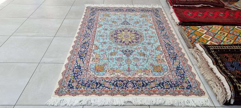 Very Fine Persian Nain Carpet 232cm x 152cm Hand knotted