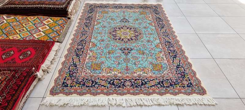 Very Fine Persian Nain Carpet 232cm x 152cm Hand knotted