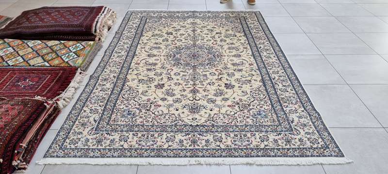 Very Fine Persian Nain Carpet (6LA) 300cm x 205cm Hand Knotted