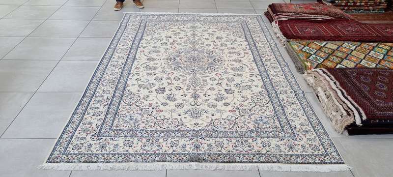 Very Fine Persian Nain Carpet (6LA) 300cm x 205cm Hand Knotted