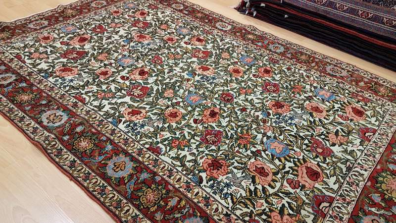 Very Fine Semi Antique Qum Carpet 200cm x 135cm Hand Knotted
