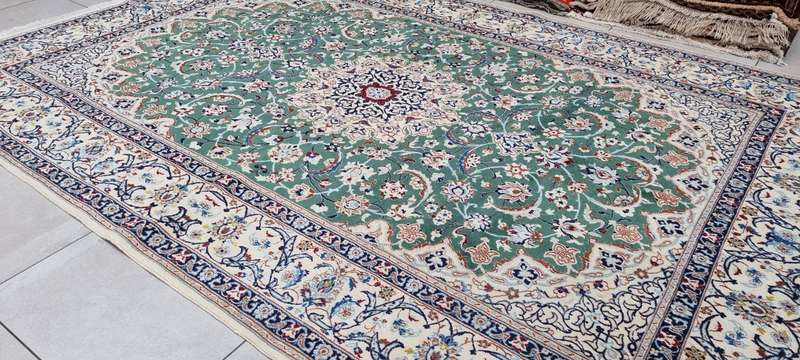 Fine Persian Nain Carpet 317cm x 212cm Hand Knotted
