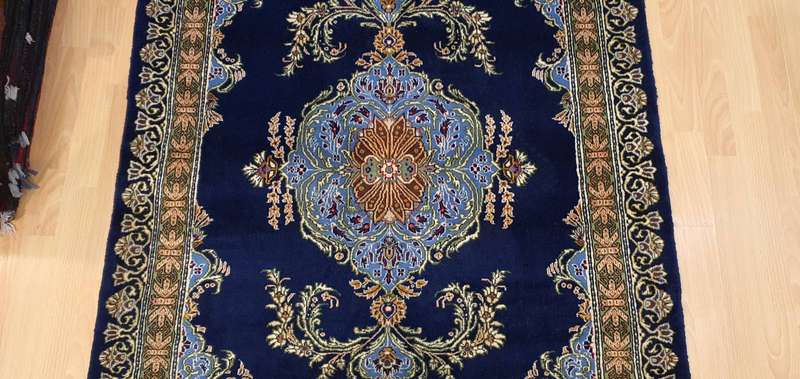 Fine Persian Kashan 160cm x 100cm Hand knotted