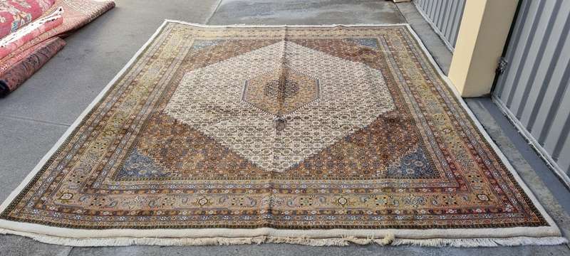 Indian Sarough Carpet 356cm x 300cm Hand Knotted